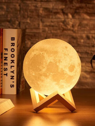 Dark Moon Lamp