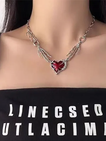 Gothic Punk Personality Skull Heart Necklace