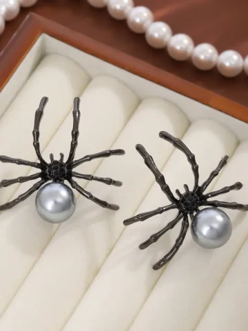 Exaggerated Gothic Punk Women Spider Halloween Earrings