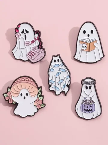 Gothic White Funny Ghost Brooch Halloween Pumpkin Series Metal Badge Paint Fashion Pin Buckle