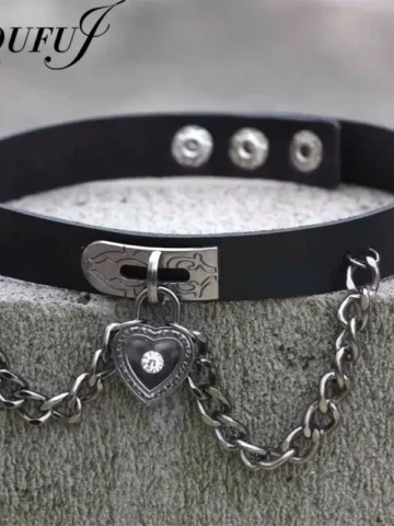 Women Gothic Heart Shaped Chain PU Choker Necklace