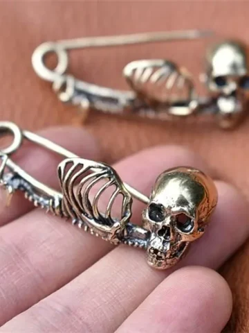 Women Vintage Gothic Diablo Skull Brooch
