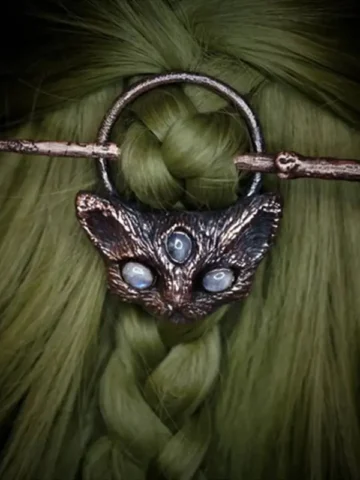 Women Gothic Vintage Three-Eyed Cat Moonstone Hairpin