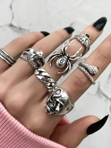 Women Creative Punk Gothic Personality Spider Snake Bat Skeleton Two-Headed Ring Set Of 7