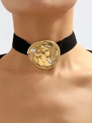 Women Sexy Gothic Imitation Pearl Round Metal Earrings Flannelette Chokers